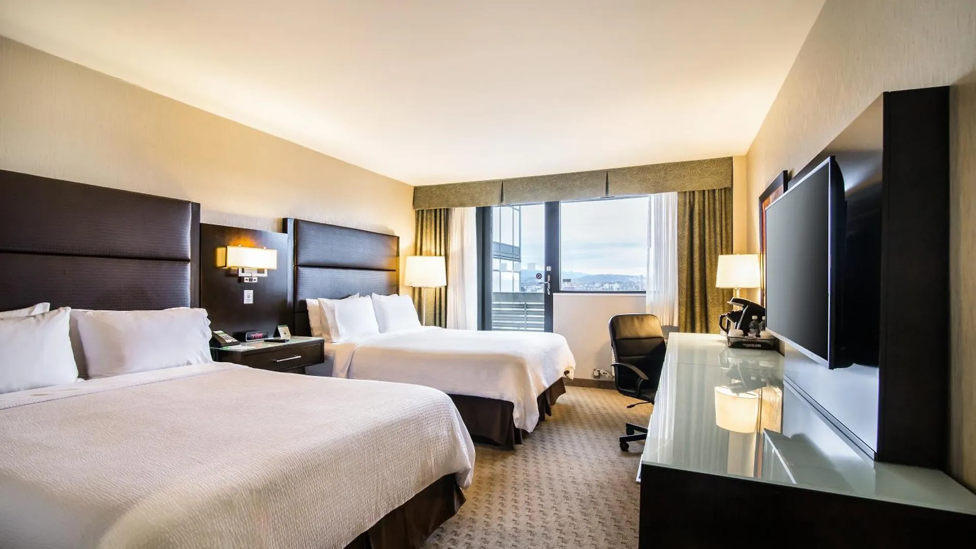 Holiday Inn Vancouver-Centre Broadway By Ihg