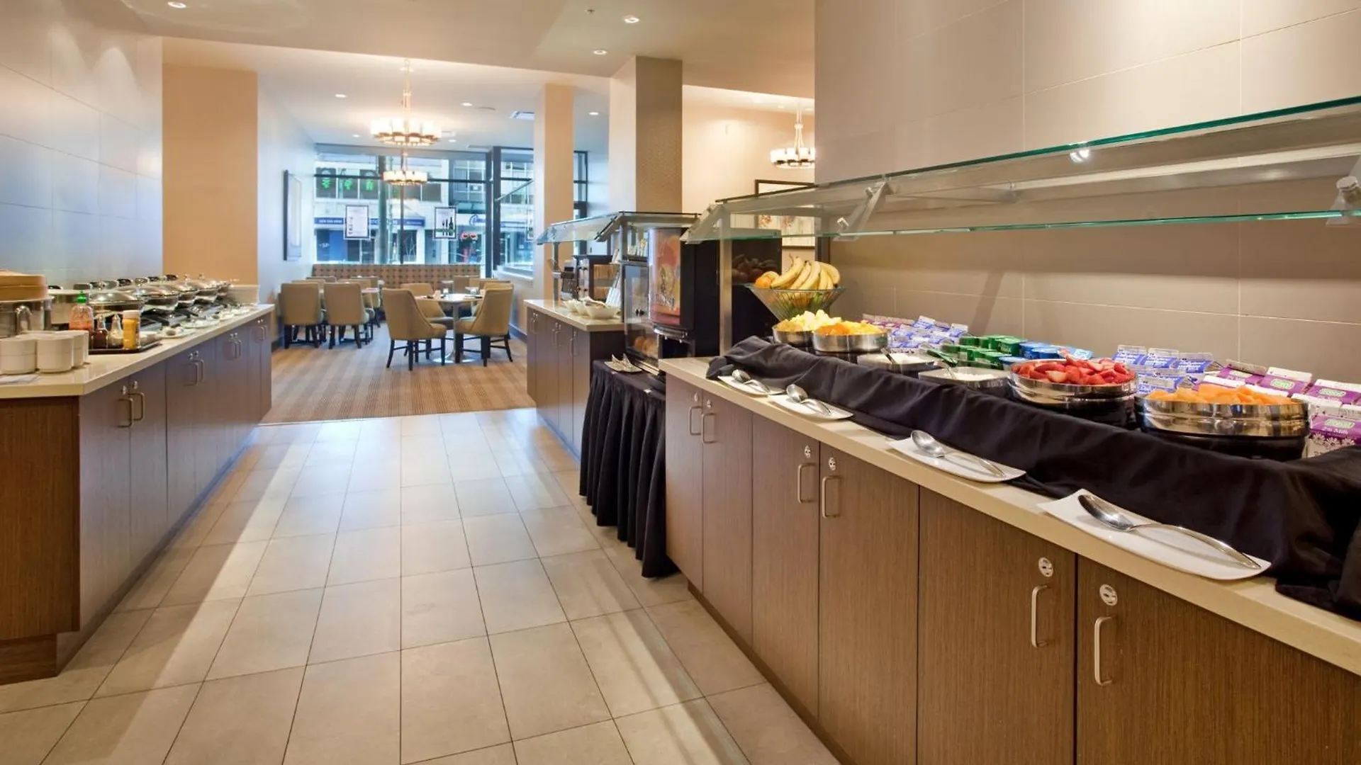Holiday Inn Vancouver-Centre Broadway By Ihg Hotel Vancouver