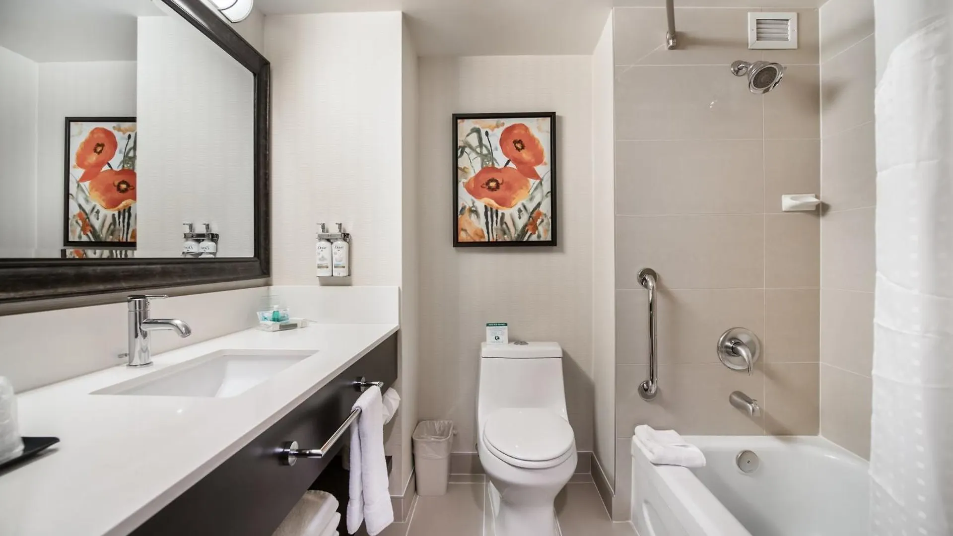 Holiday Inn Vancouver-Centre Broadway By Ihg 3*, Vancouver