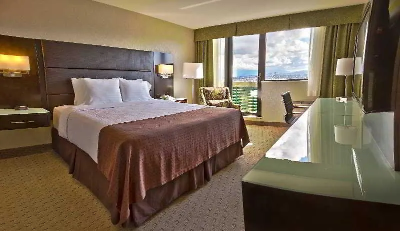 Holiday Inn Vancouver-Centre Broadway By Ihg 3*, Vancouver