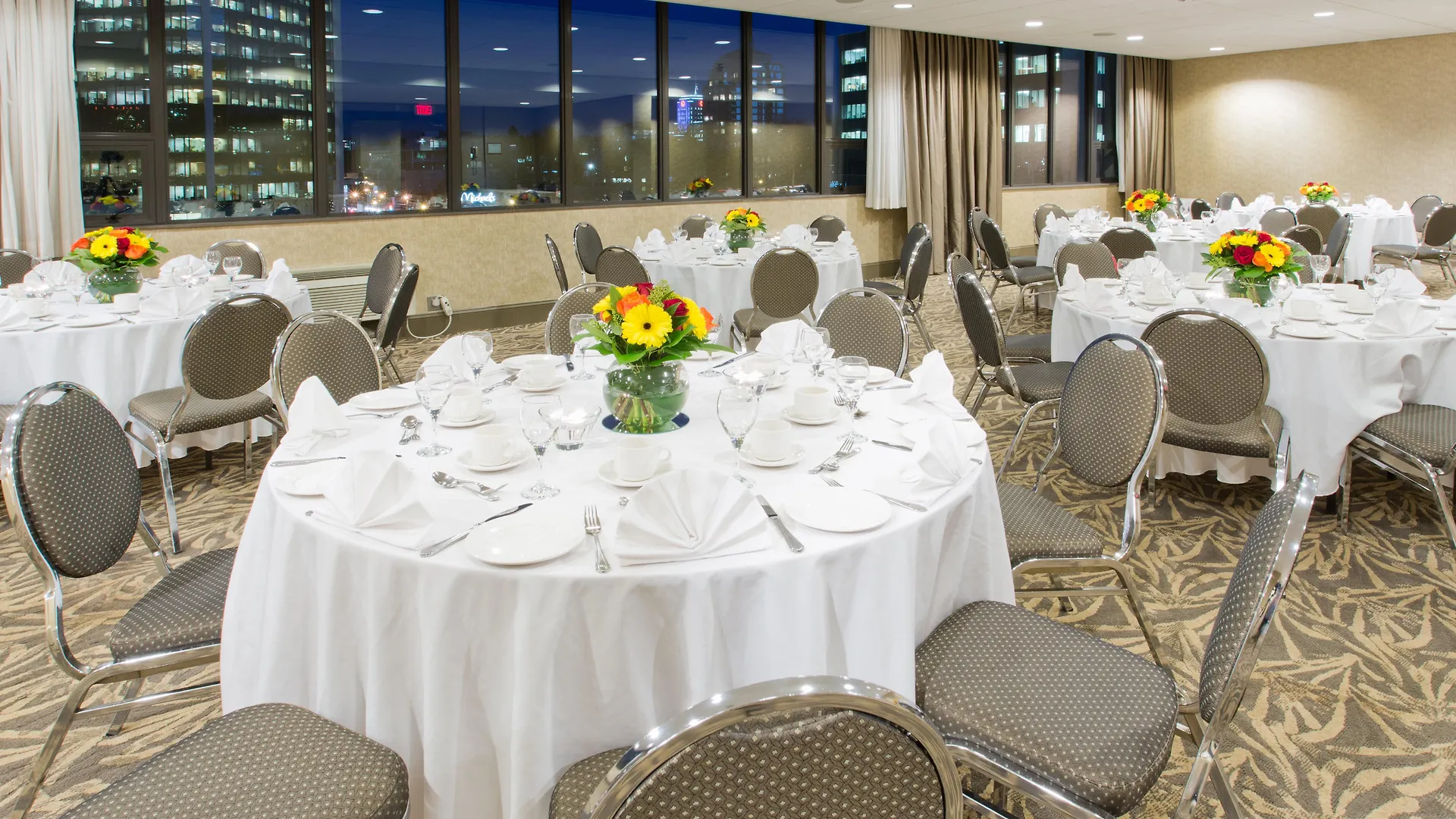 Holiday Inn Vancouver-Centre Broadway By Ihg 3*, Vancouver