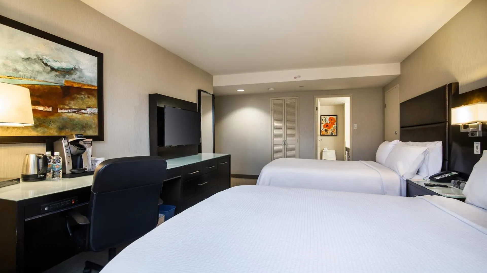 Holiday Inn Vancouver-Centre Broadway By Ihg Hotel