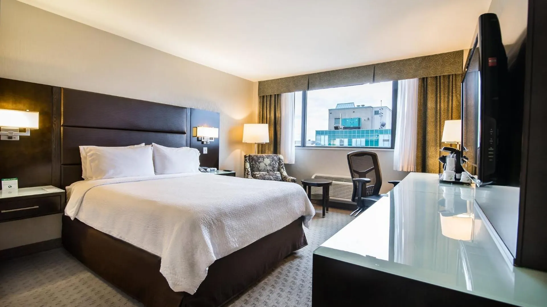 Holiday Inn Vancouver-Centre Broadway By Ihg Hotel Vancouver