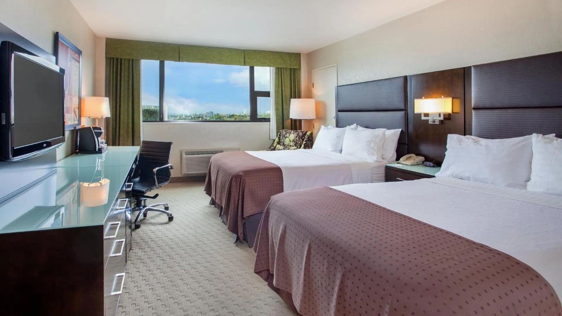 Holiday Inn Vancouver-Centre Broadway By Ihg 3*, Vancouver