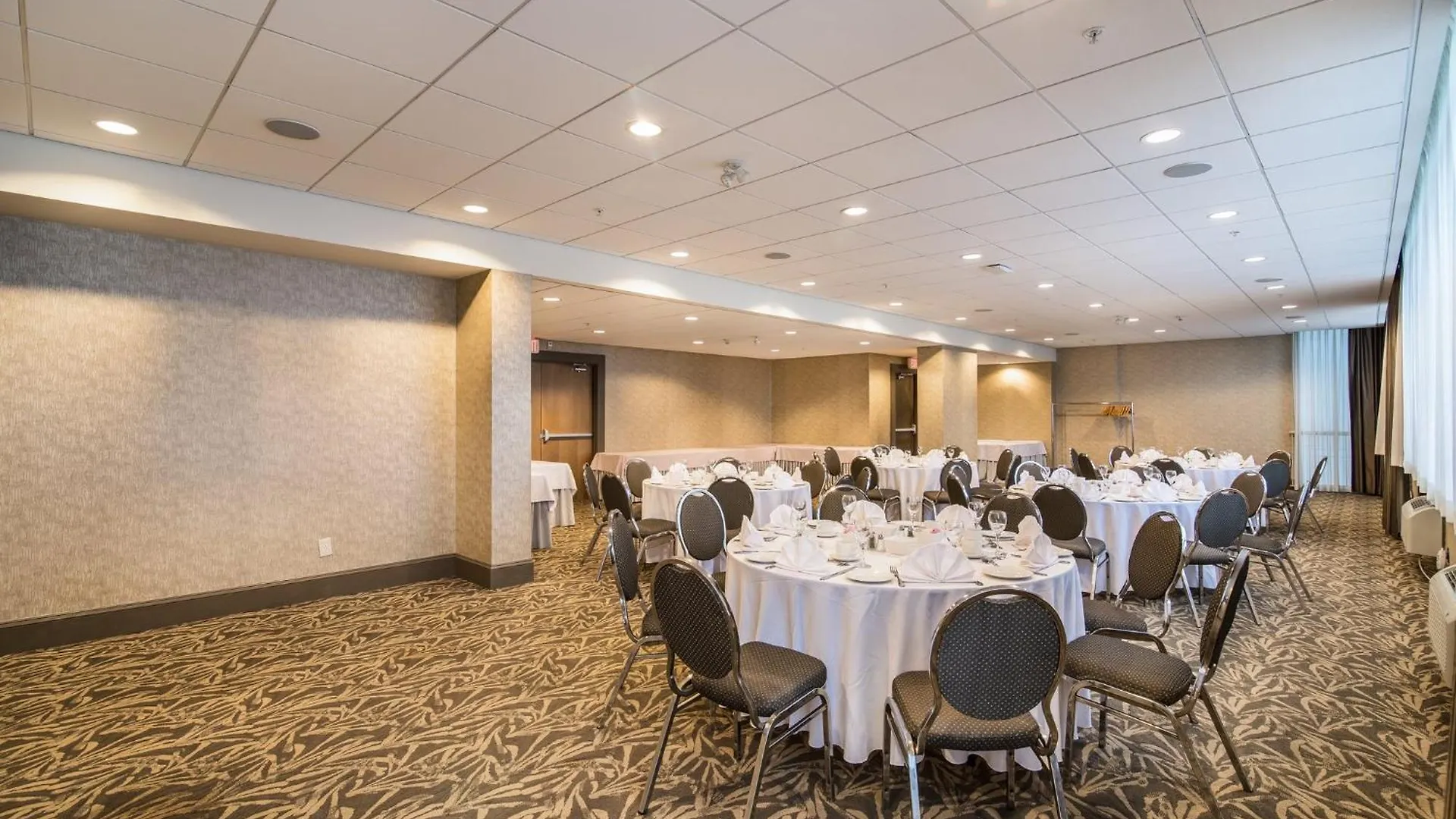 Holiday Inn Vancouver-Centre Broadway By Ihg Hotel
